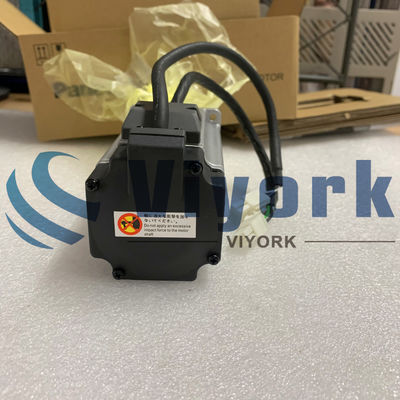 Panasonic MHMD042P1S AC SERVO MOTOR A4 400W 20 BIT INCREMENTAL ENCODER NEW