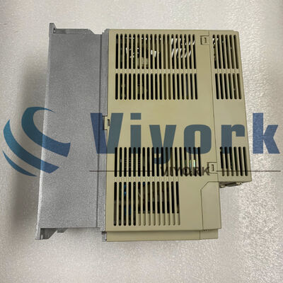 Yaskawa SGDB-15ADM SERVO DRIVE 3-PHASE 200-230VAC INPUT 10AMP NEW